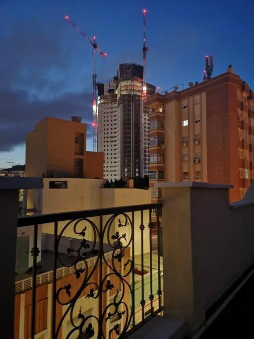 Appartement Lujoso Piso Centro Aparcamiento Privado, Terraza & Ac à Málaga Extérieur photo