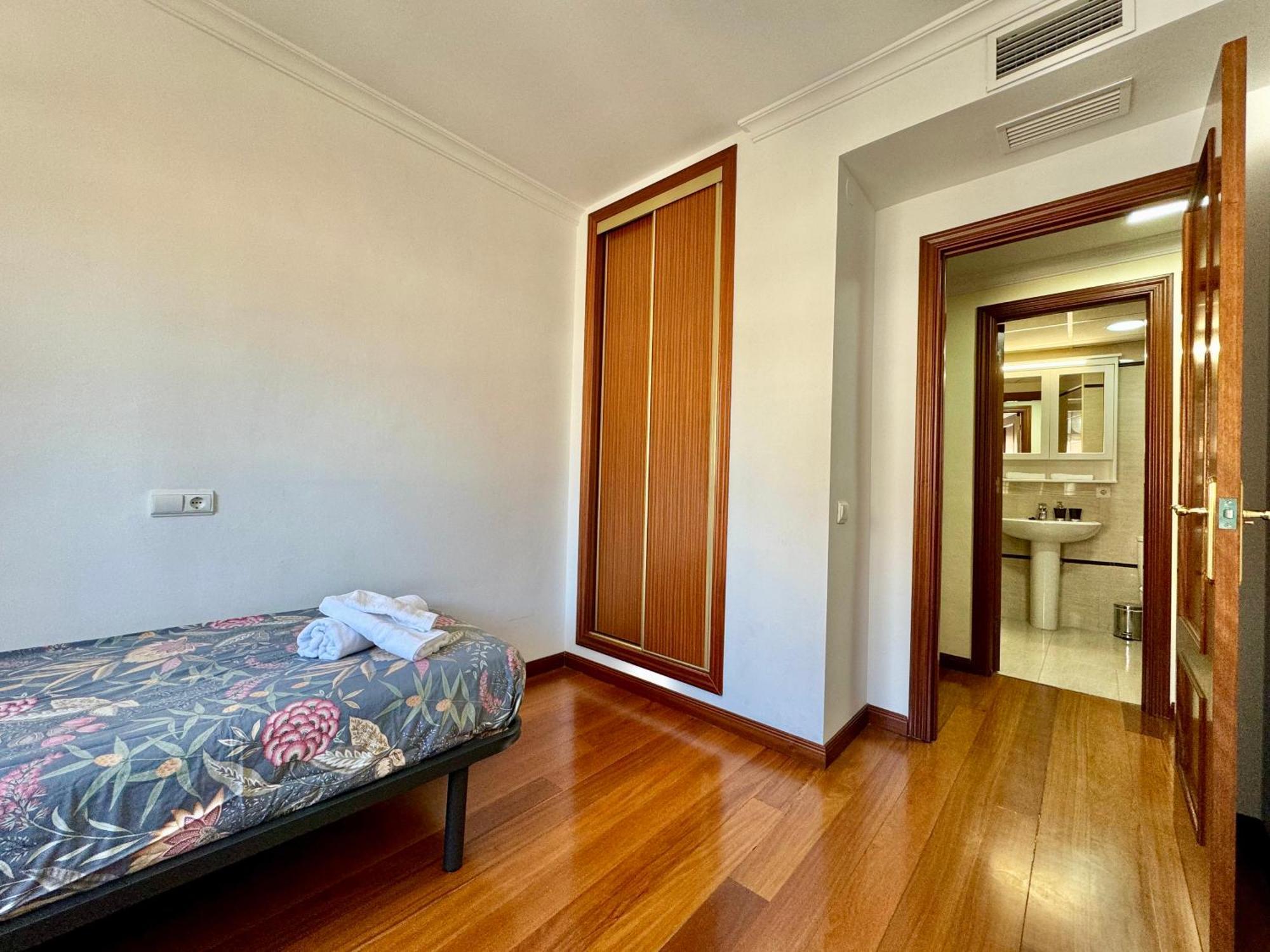 Appartement Lujoso Piso Centro Aparcamiento Privado, Terraza & Ac à Málaga Extérieur photo