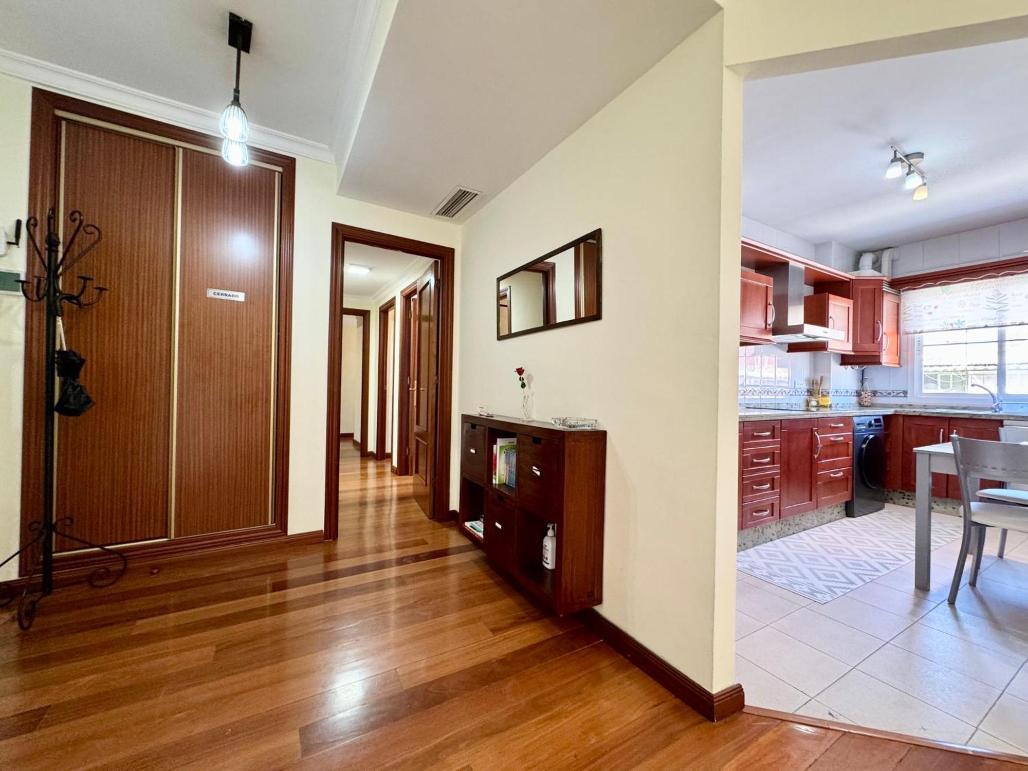Appartement Lujoso Piso Centro Aparcamiento Privado, Terraza & Ac à Málaga Extérieur photo